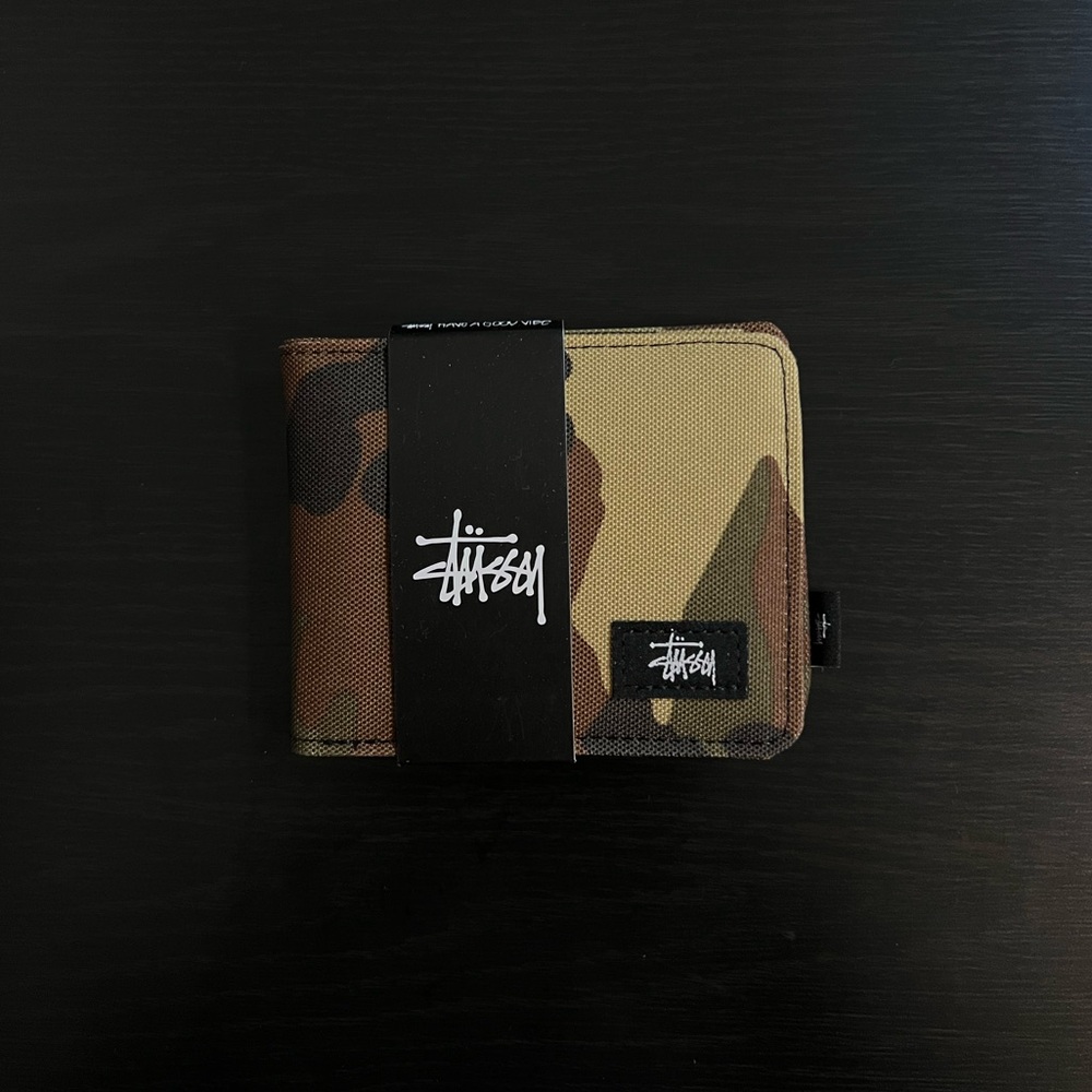 Stussy Brown Camouflage Card Holder